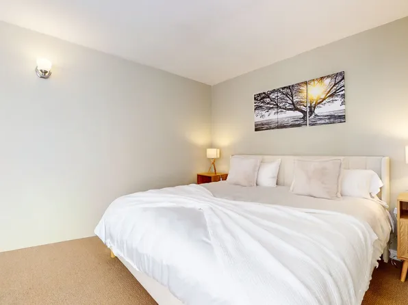 (undisclosed Address), Mammoth Lakes, CA 93546