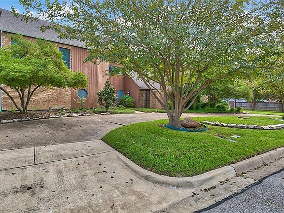 2nd image of 5107 Racquet Club Dr