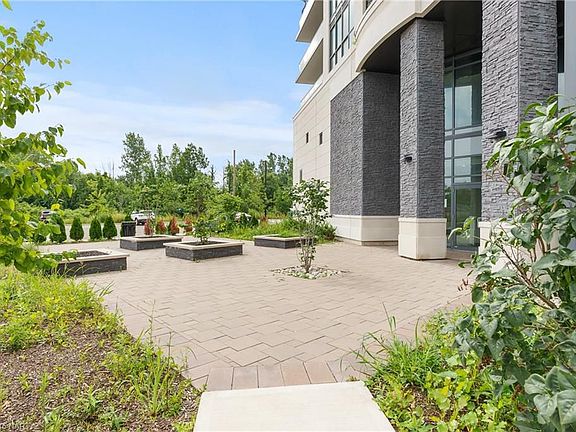 2nd image of 7711 Green Vista Gate #609