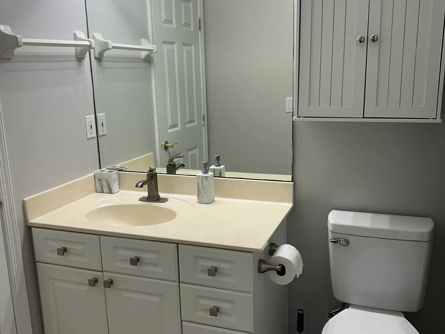 1 bed, 400 sqft, $1,500 — Photo 2