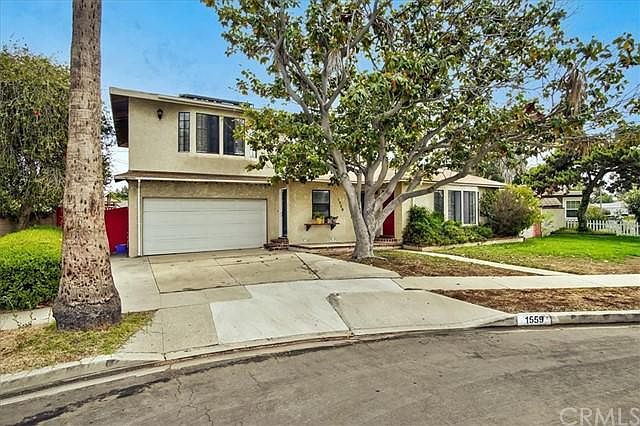 1st image of 1559 W 210th St