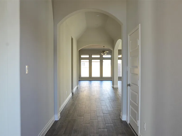 10511 Forfar Ln — Photo 32