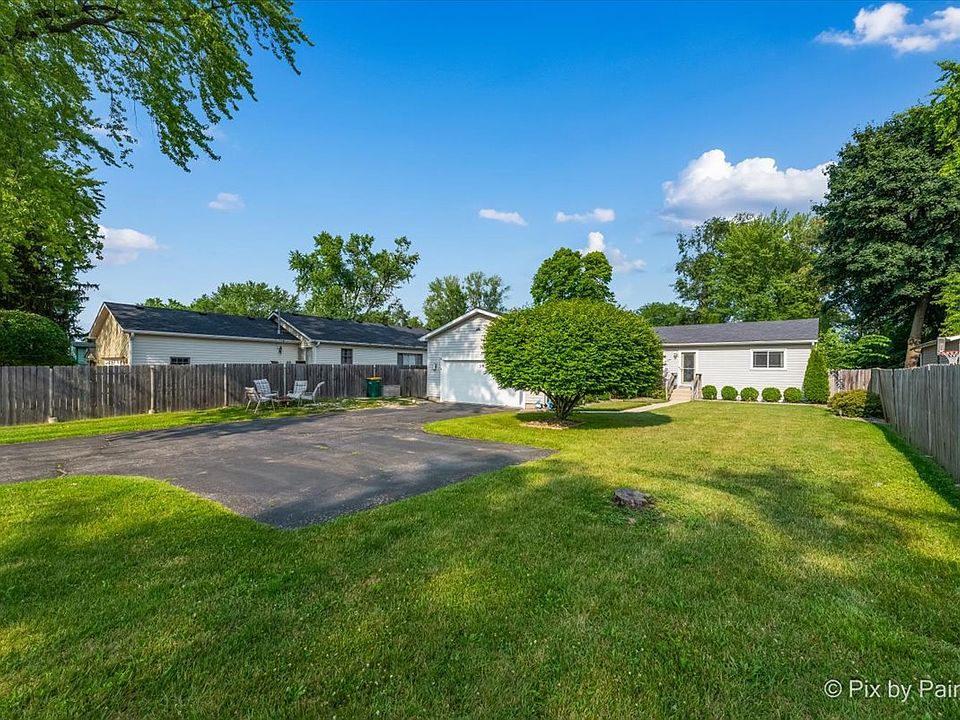 39 Lippincott Rd, Fox Lake, IL 60020 | Zillow