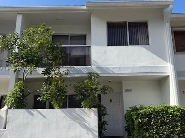 3601 NE 168th St #108, North Miami Beach, FL 33160