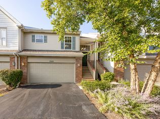 2949 Saganashkee Ln, Naperville, IL 60564