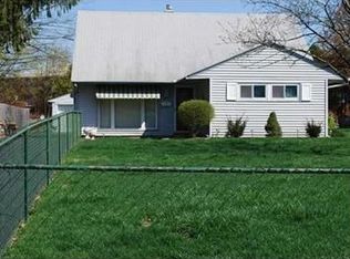 4182 Rickenbacker Ave, Whitehall, OH 43213