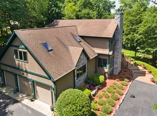 915 N River Rd, Algonquin, IL 60102