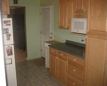 5th image of 141 Drummond St