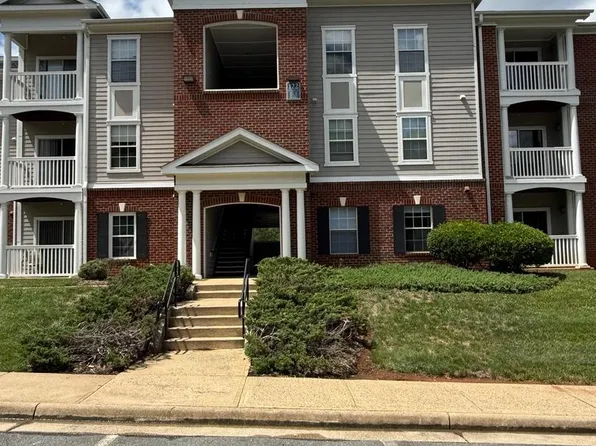 122 Yellowstone Dr APT 206, Charlottesville, VA 22903