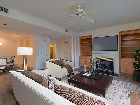 3rd image of 1268 Laskin Rd APT 202