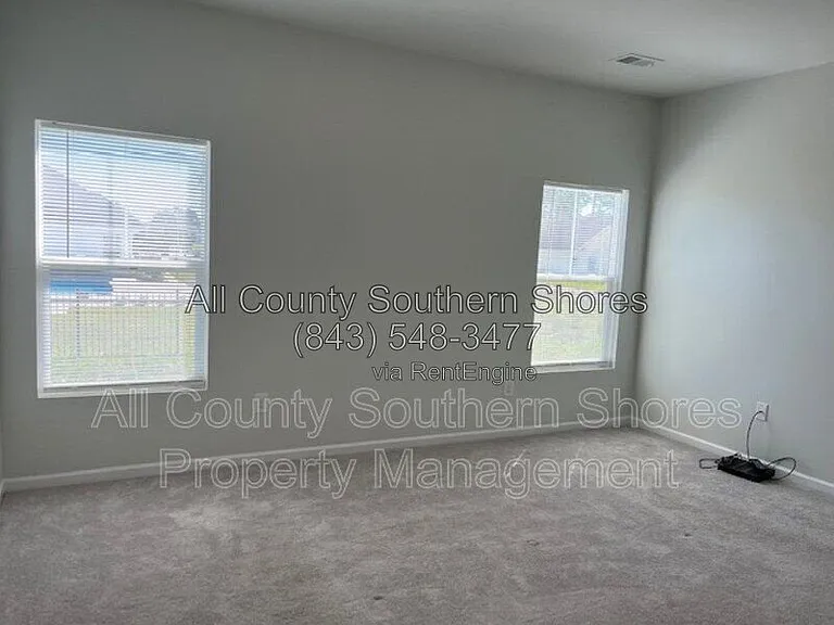 234 S Reindeer Rd — Photo 10