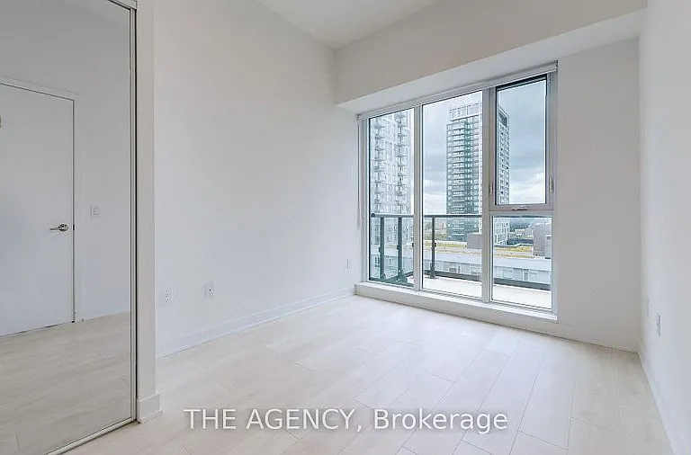 35 Tubman Ave #Penthouse 1115 — Photo 36