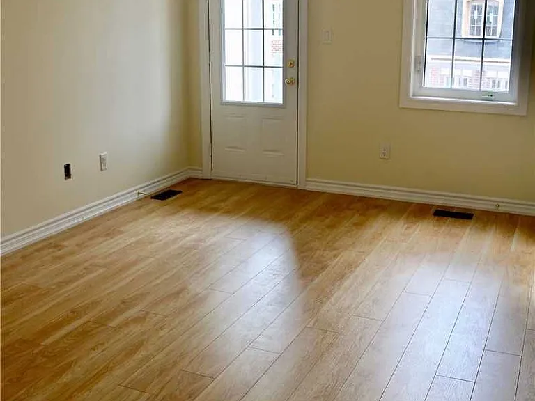16 Miami Grv — Photo 8