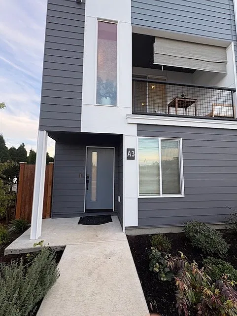 222 124th St SW — Photo 2