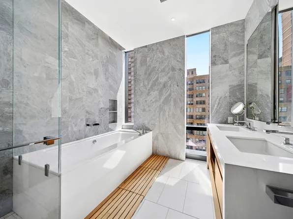 277 5th Avenue image 4 of 15