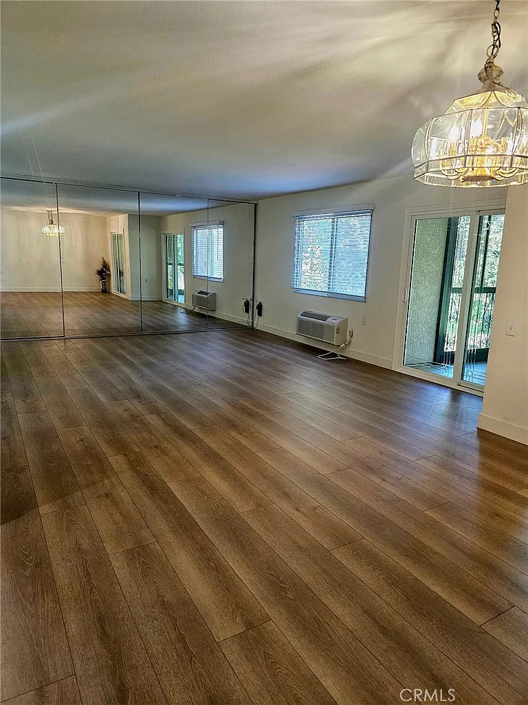 2 bed, 1257 sqft, $3,100 — Photo 2