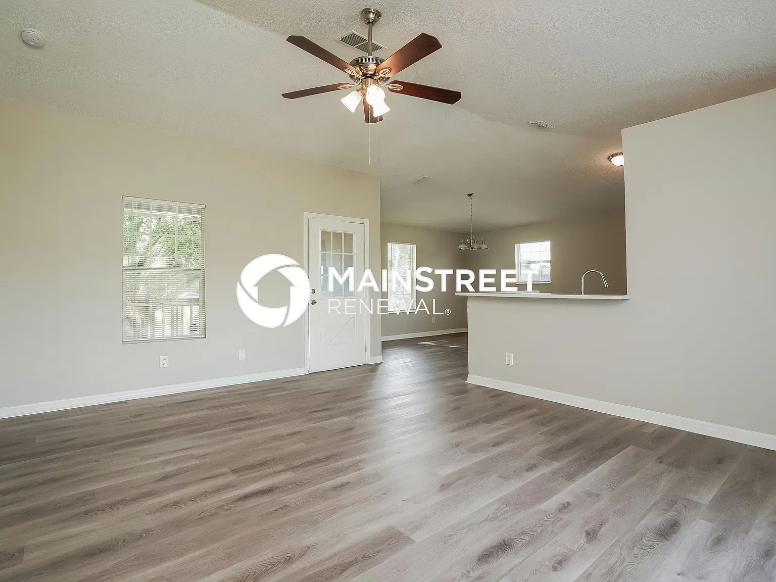 1301 Olive Ave N — Photo 3