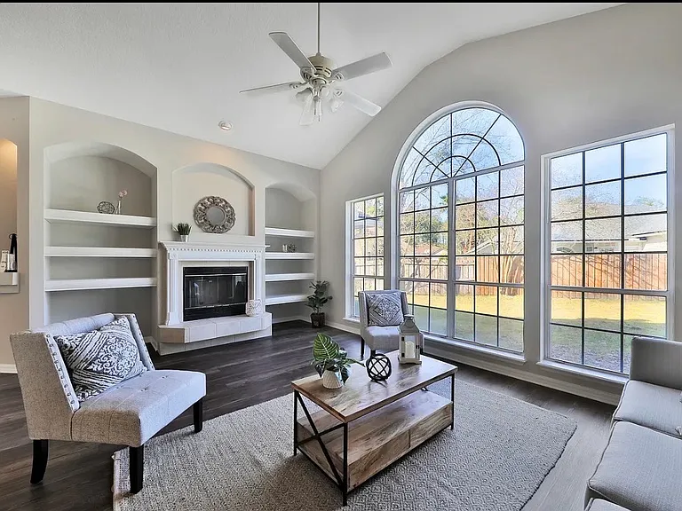 14581 Harewood Ct — Photo 4