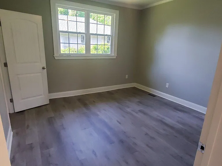 51 N Main St — Photo 18