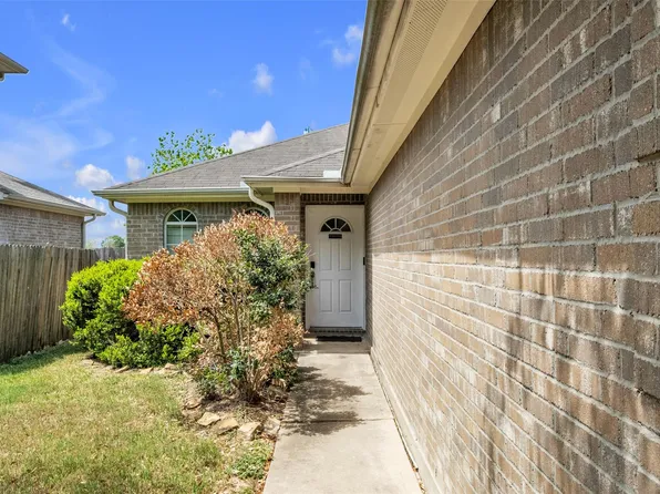 5107 Royal Cypress Dr, Katy, TX 77449