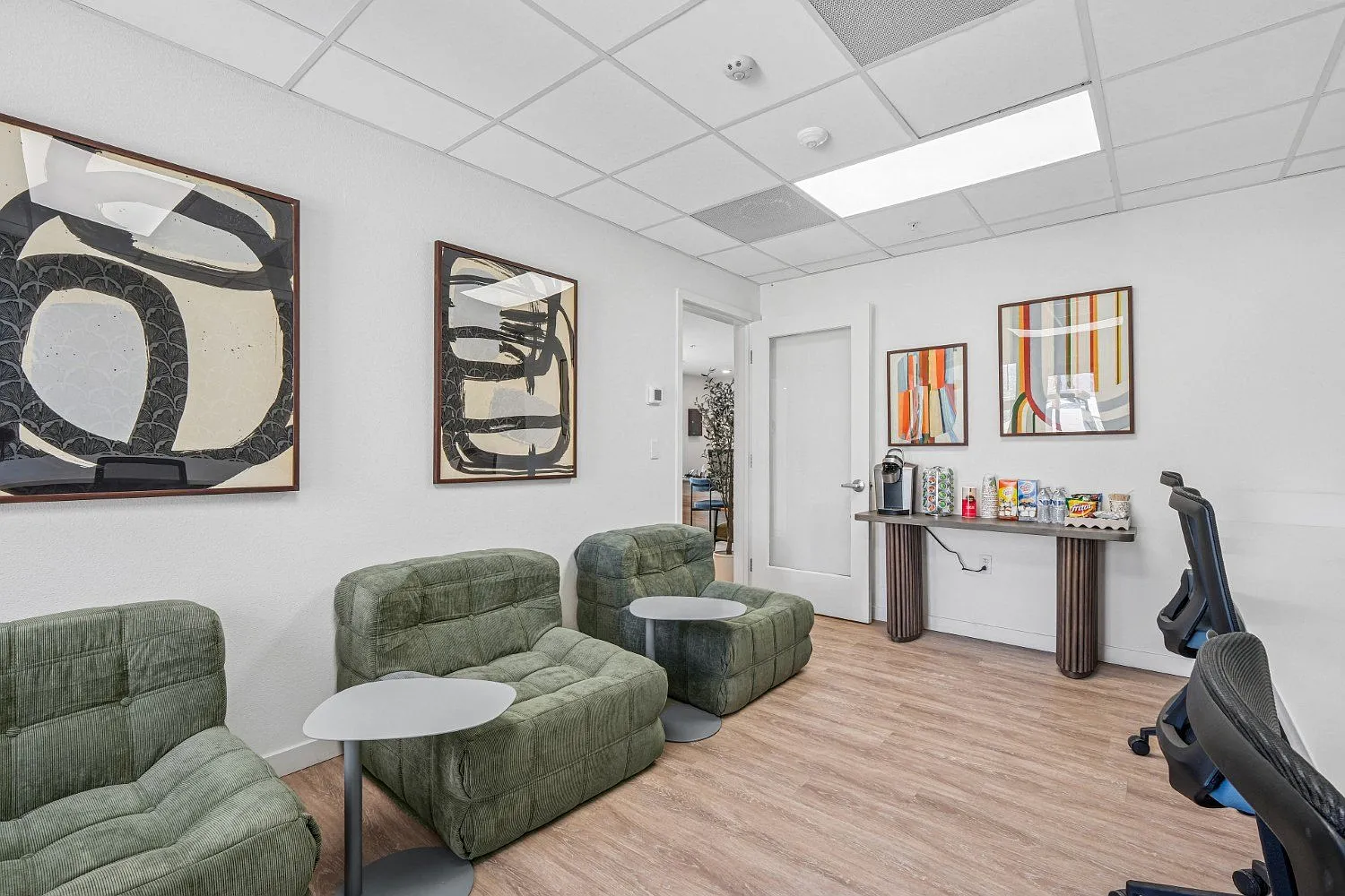 Altitude Apartments — Photo 2