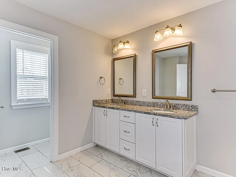 3153 Wayne Dr — Photo 34