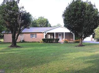 484 Emerson Dr, Falling Waters, WV 25419