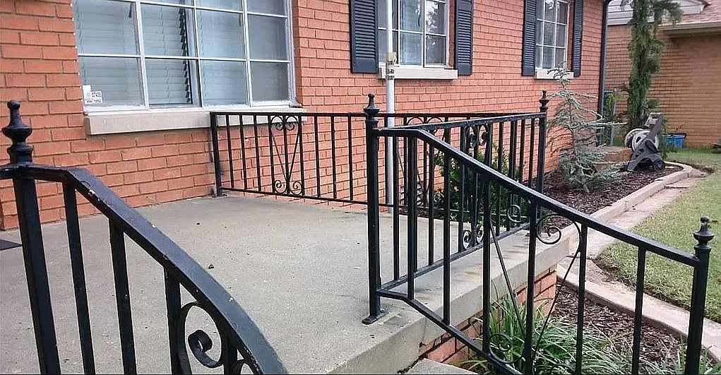 2 bed, 1068 sqft, $1,300 — Photo 2