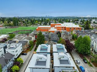 9222 Interlake Ave N, Seattle, WA 98103