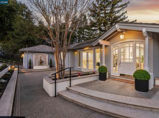 15 Los Dedos Rd, Orinda, CA 94563