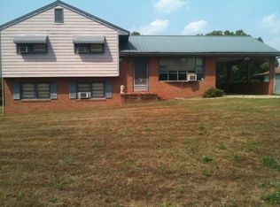 1715 Pocket Rd, Pendergrass, GA 30517