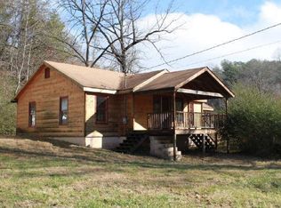 2405 Chestnut Gap Rd, Blue Ridge, GA 30513