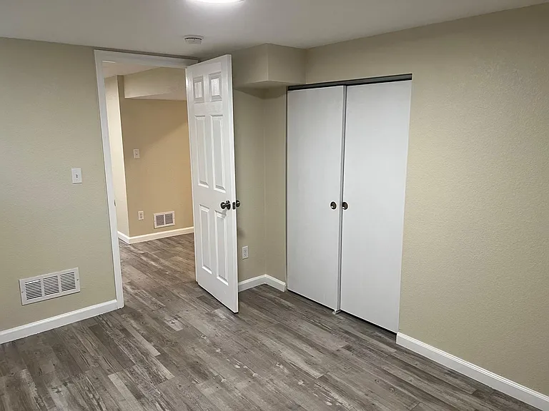 1656 Lansing St — Photo 31