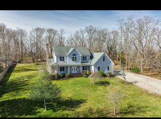 133 Manor Ln, Riverhead, NY 11901