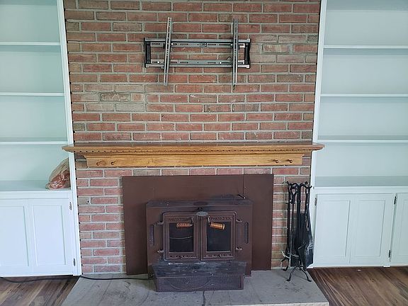 Fireplace insert
