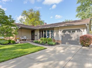 1079 Cedar Ln, Elk Grove Village, IL 60007