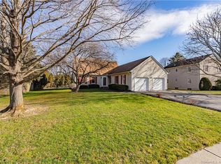 22 S Meadow Ln, Enfield, CT 06082