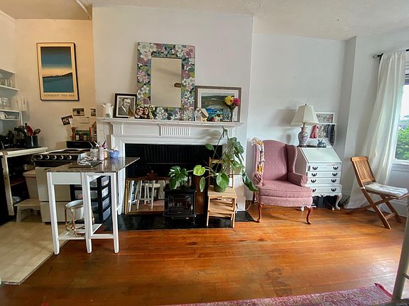 3rd image of 126 Saint Marys St #8