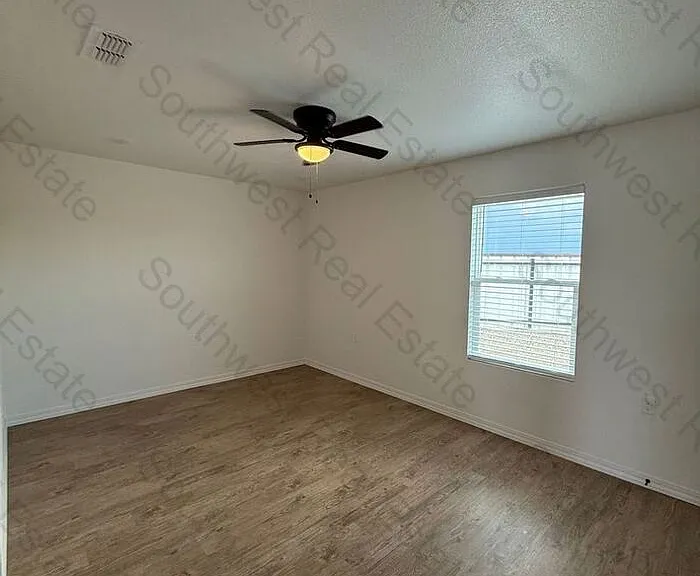1325 Mission Dr #B — Photo 6