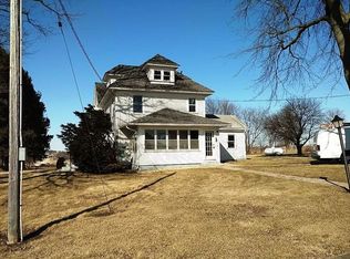 4287 S Freeport Rd, Polo, IL 61064