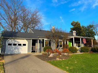 1166 Ridgebrook Ln, Cincinnati, OH 45231