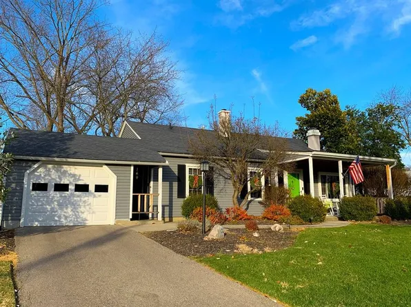 1166 Ridgebrook Ln, Cincinnati, OH 45231