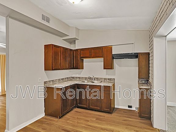3rd image of 1241 Depaul Dr