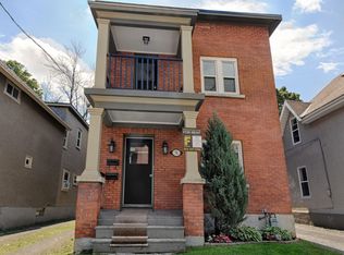 76 Flora St #2, Ottawa, ON K2P1A8