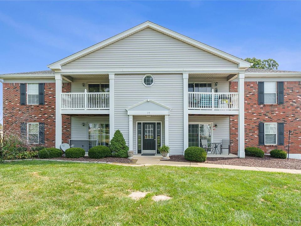 1st image of 39 Berview Cir APT D
