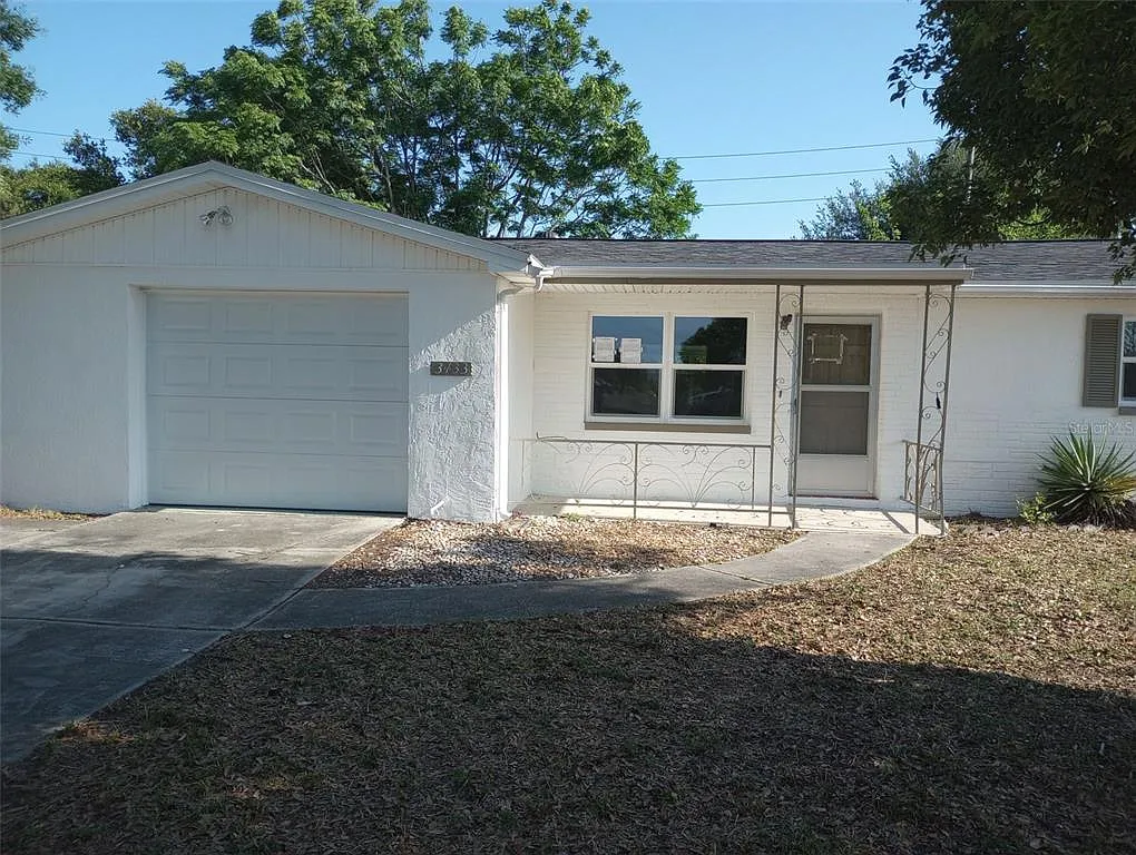 Building Photo - 3433 Atlantis Dr