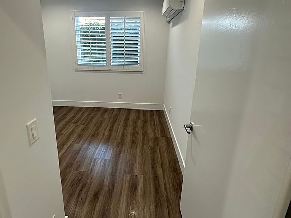 3rd image of 1452 19th St #1A