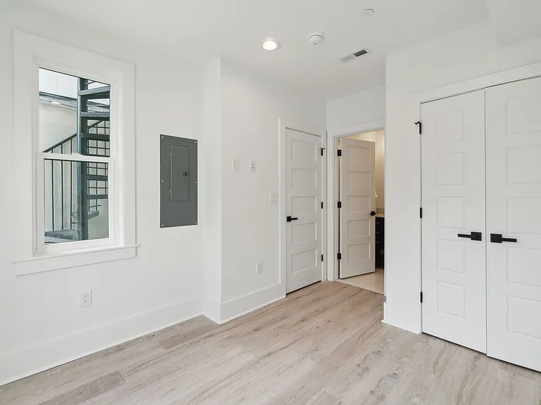 163 U St NE #1 — Photo 27