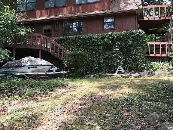 2nd image of 19690 Lake Shore Dr