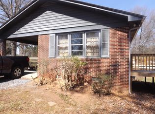 1050 Chatham Rd, Halifax, VA 24558